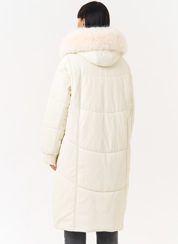 Женский пуховик из эко кожи со съемным эко мехом