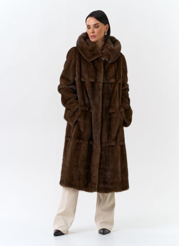Женская шуба из меха норки с капюшоном Женская шуба из меха норки с капюшоном