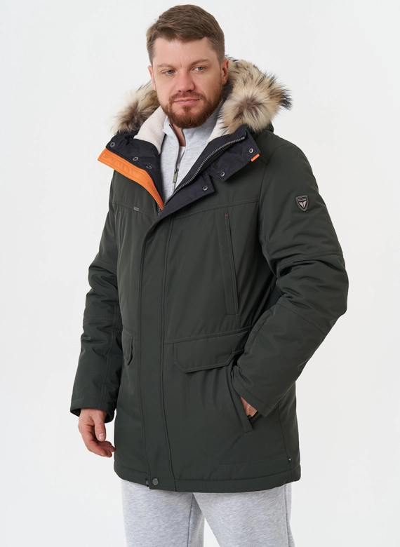 Пуховик с отделкой из меха енота
