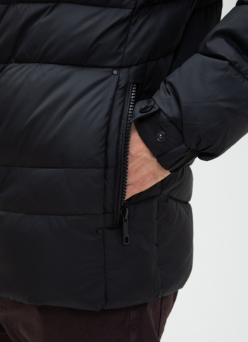 Мужской пуховик с капюшоном 