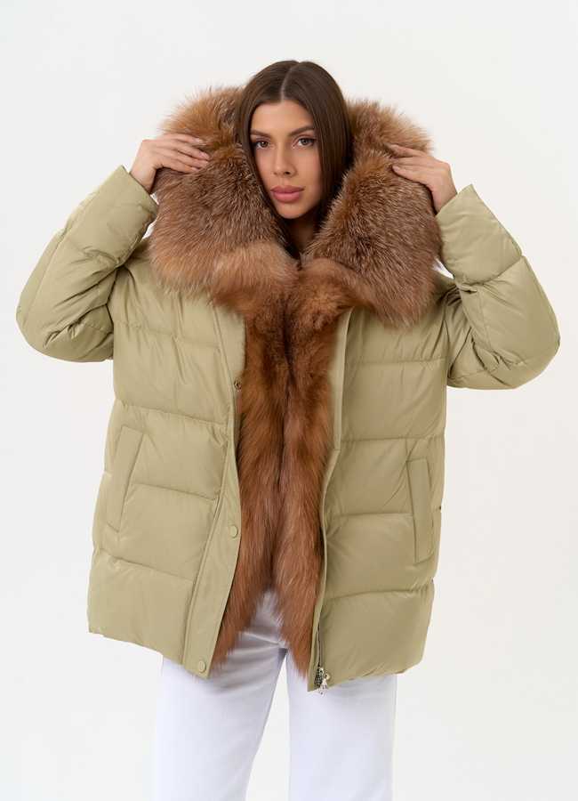 фото Женский пуховик с отделкой из меха рыжей лисы модель № 31439