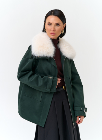 Женская куртка из эко замши с отделкой из эко меха Женская куртка из эко замши с отделкой из эко меха