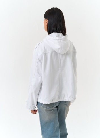 Женская джинсовая куртка с капюшоном