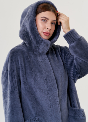 Женское пальто из шерсти с капюшоном 