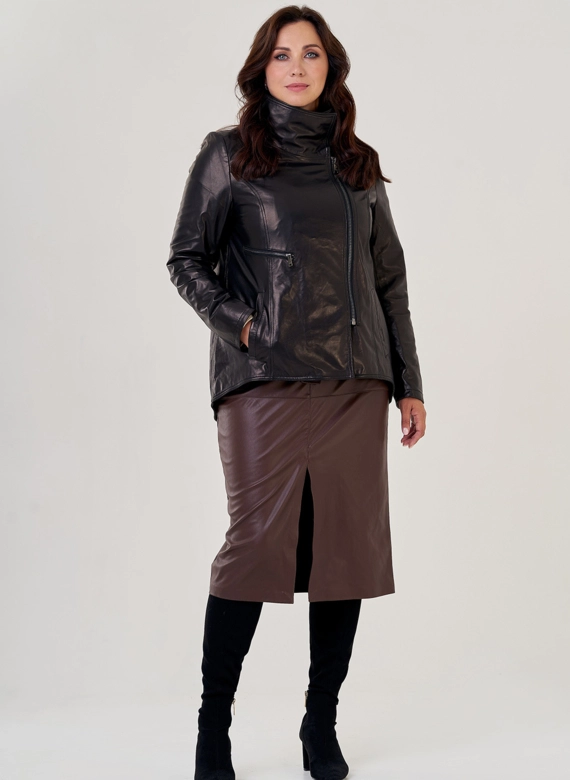 Кожаная куртка на молнии в черном цвете фото