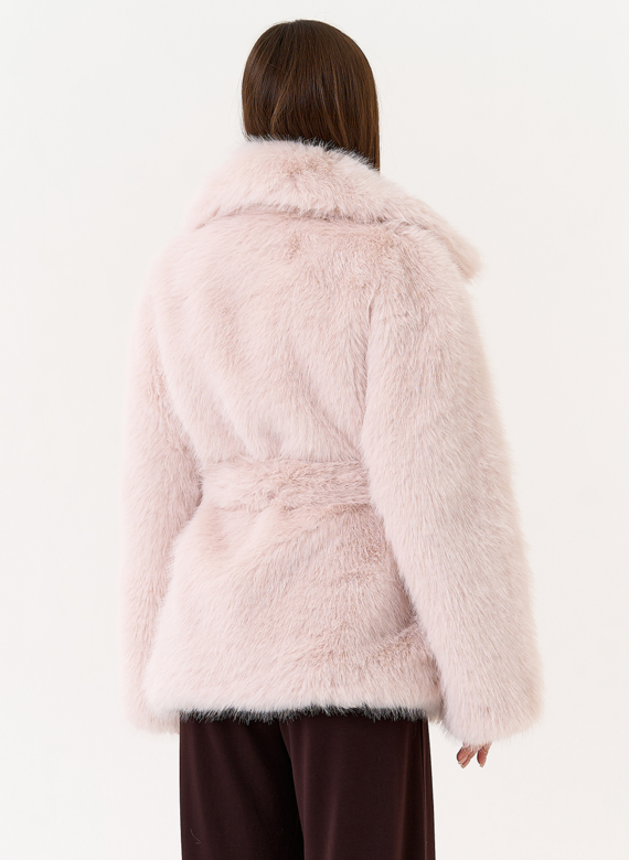 Женская шуба из эко меха с английским воротником 