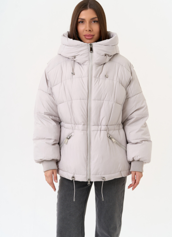 Светлый женский пуховик с капюшоном