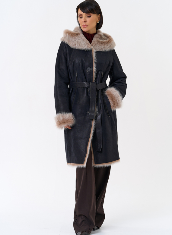 Женская натуральная дубленка с капюшоном