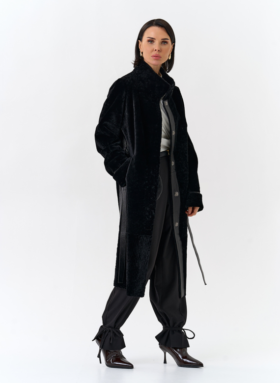 Женская двухсторонняя дубленка с поясом