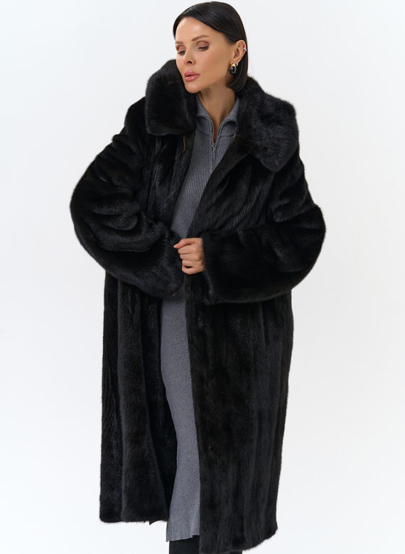 Шуба из норки в цвете махагон