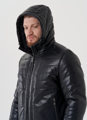 Мужская куртка из эко кожи с капюшоном 
