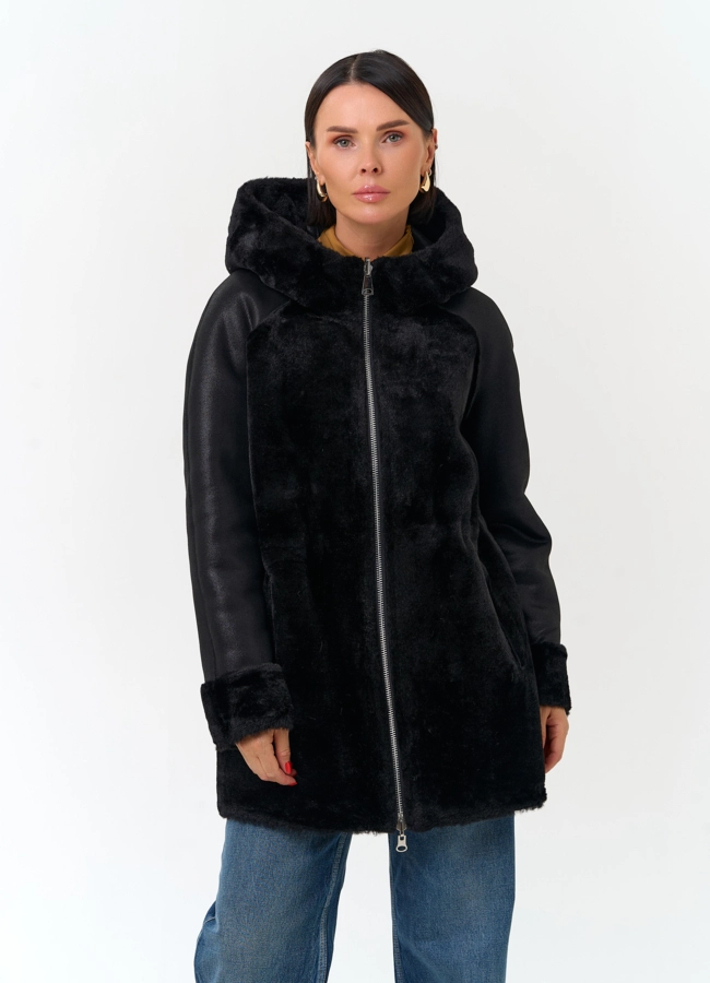 Женская дубленка из эко замши модель № 33901 меха малина