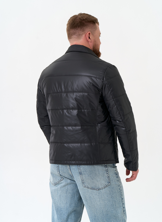 Мужская куртка черного цвета