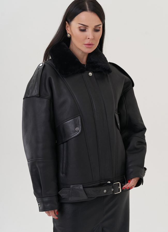 Женская дубленка черного цвета  модель № 25632 универмаг малина