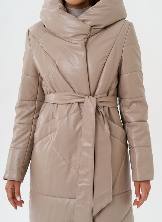 Женский пуховик из эко кожи с поясом