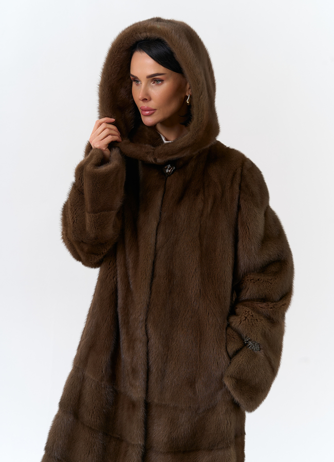 Шуба из меха норки с капюшоном модель № 28983 универмаг малина